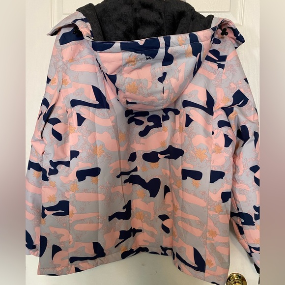 Pooluly Jacket - Picture 4 of 12